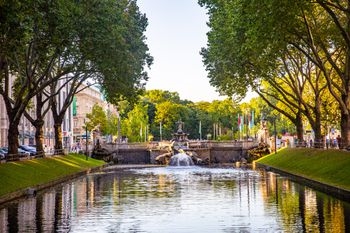 Ντίσελντορφ - Άμστερνταμ: πώς να φτάσετε εκεί