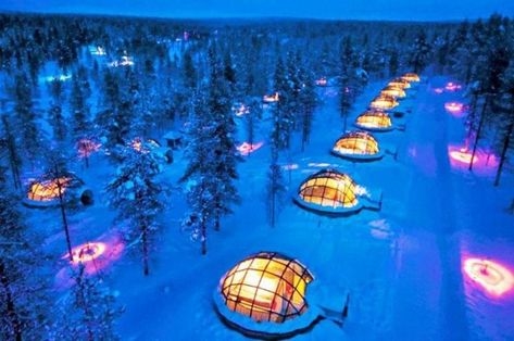Iglús de cristal en Finlandia con vistas a la aurora boreal