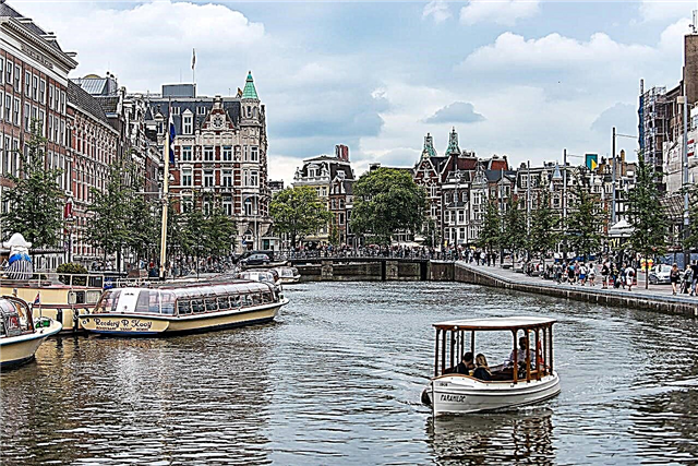 Alojamiento en el agua en Amsterdam: 7 barcos donde puedes vivir