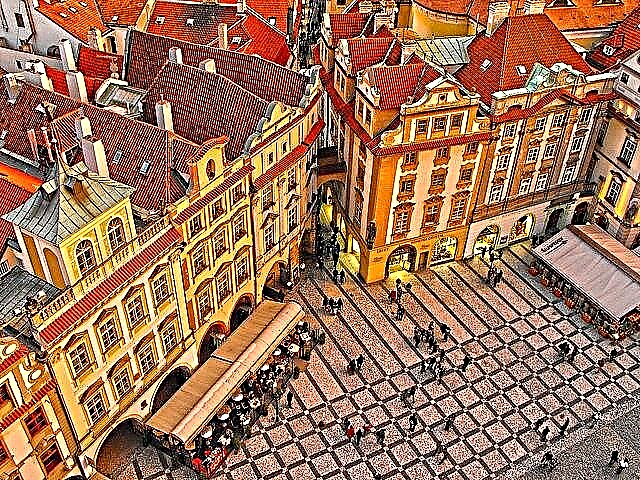 Praha: 8 Museum Gratis dan 17 Tempat Menarik