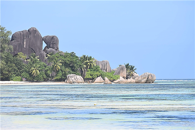 When is the best time to go to the Seychelles. Weather by months and seasons