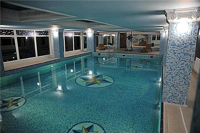10 nejlepších hotelů s vyhřívaným bazénem v Krasnaya Polyana a Rosa Khutor