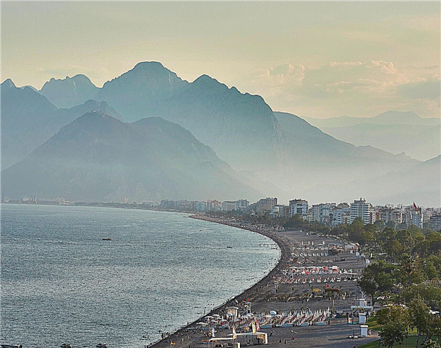 The best beaches in Antalya: descriptions, hotels, reviews