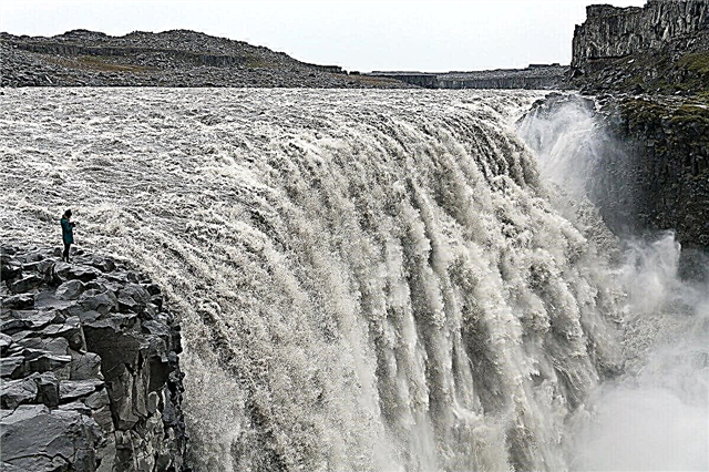 30 best waterfalls in Iceland