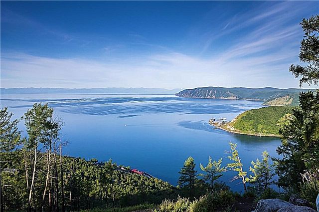 Top 30 des lacs les plus profonds du monde