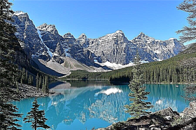 30 slavných národních parků v Kanadě