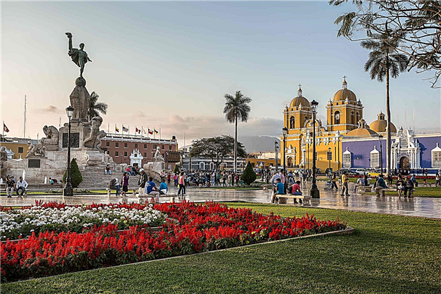 Cele mai mari 25 de orașe din Peru