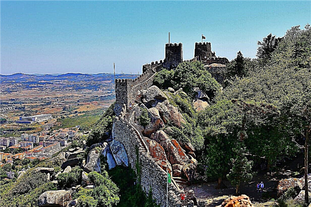 30 nejlepších hradů v Portugalsku