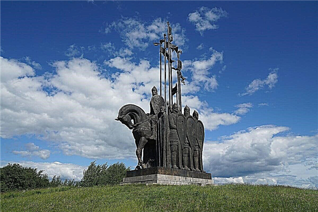 25 monumen terbaik Pskov