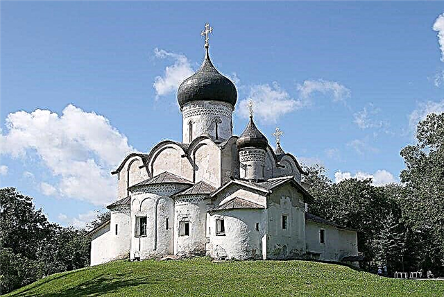 30 ngôi đền chính của Pskov