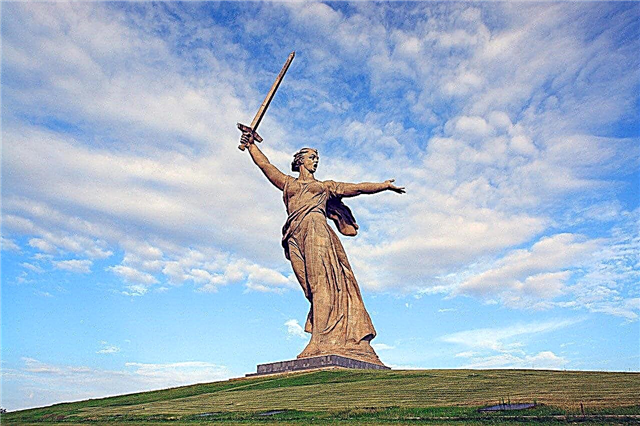 30 berühmteste Denkmäler von Wolgograd
