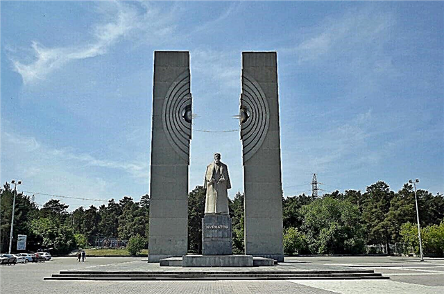 35 monumen menarik Chelyabinsk