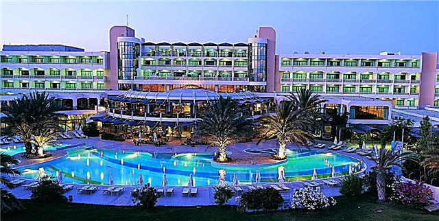 Hotels met privéstrand in Cyprus, prijzen en beschrijving
