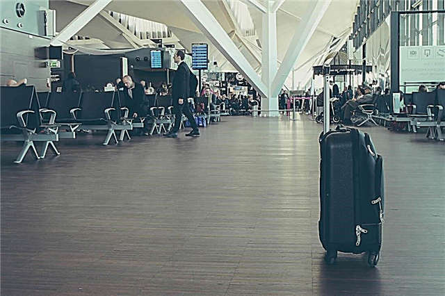 ¿Cómo comportarse en el aeropuerto, especialmente la primera vez?