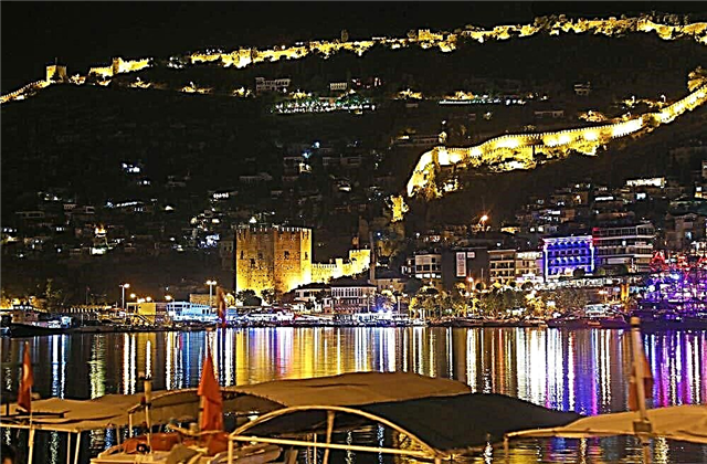 Waar te ontspannen in september 2021 aan zee in Turkije - de beste resorts