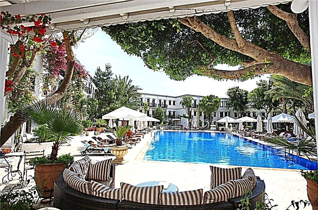 Hotels in Bodrum 4 stars on the first line, prices